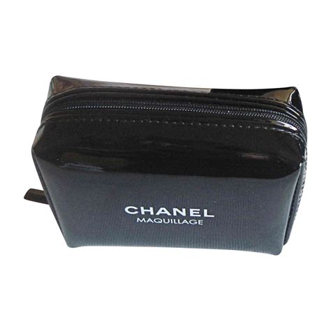 trousse maquillage chanel